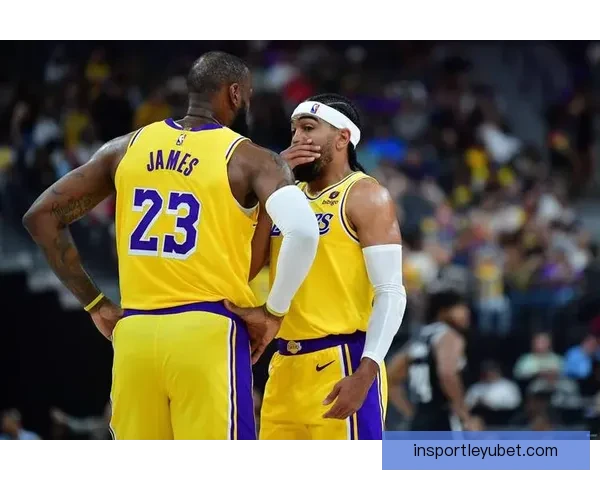 詹姆斯手指伤势稳定客场最后一战球队将全力备战